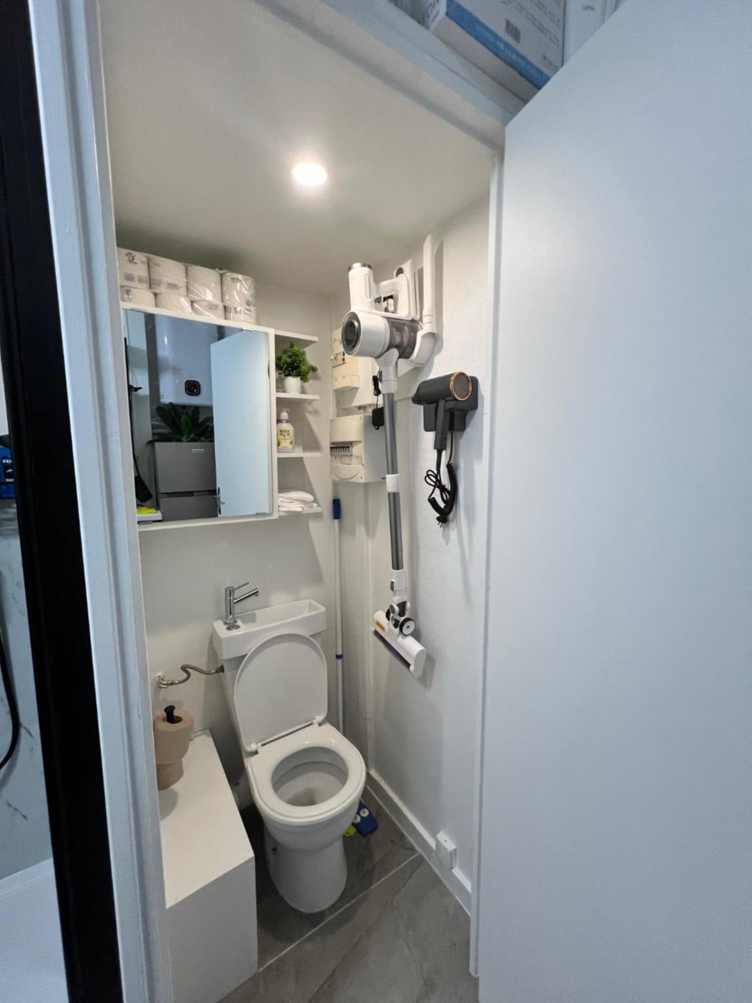 Apartment Bastille Bercy Gare De Lyon Climatisee 9m2 Ideal 1 Pers ,max 2 Pers *